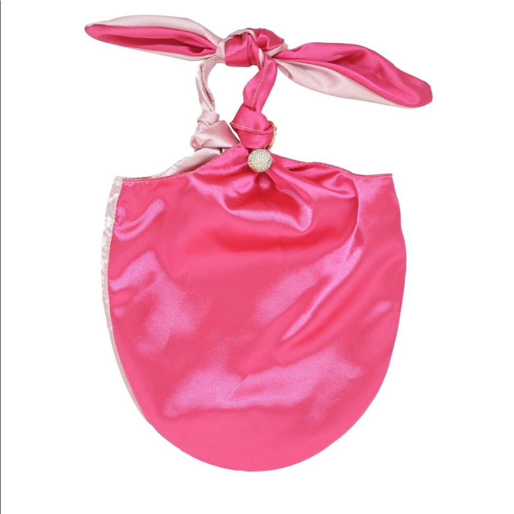 Ettika bow clutch